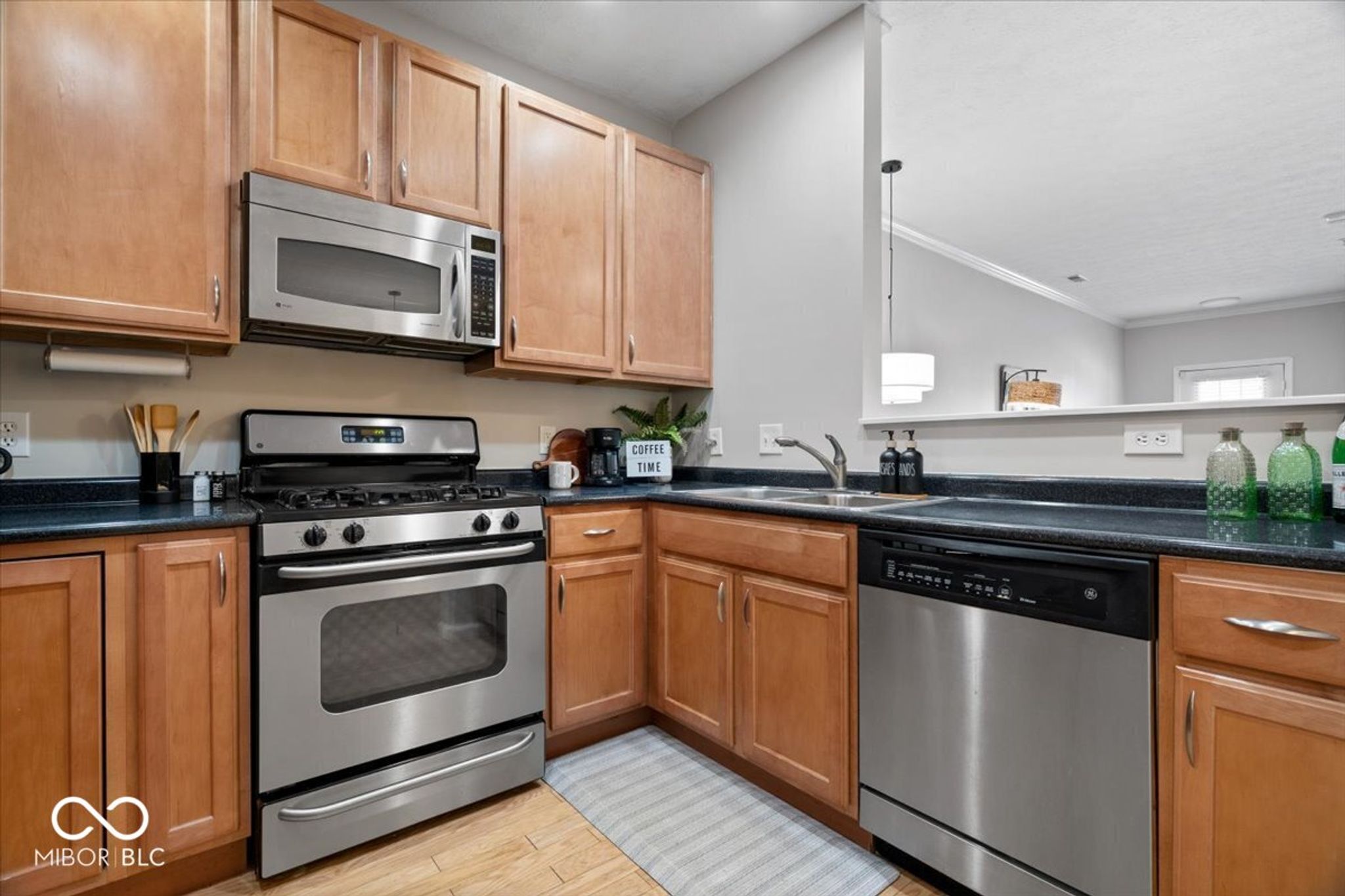 Image of 1117 Reserve Way