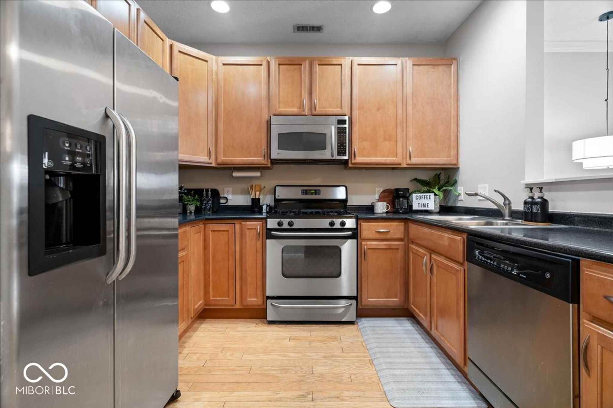 Image of 1117 Reserve Way