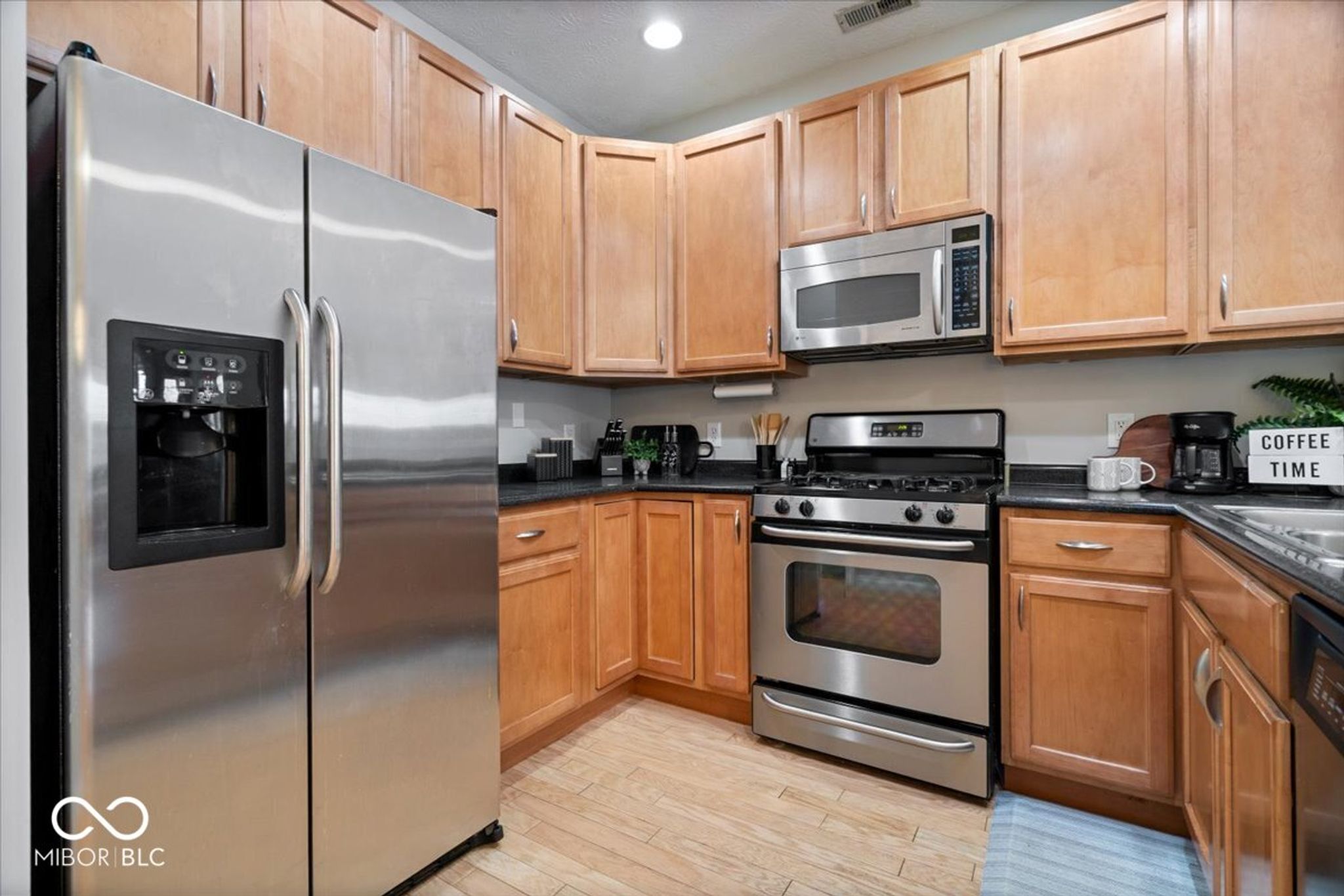 Image of 1117 Reserve Way