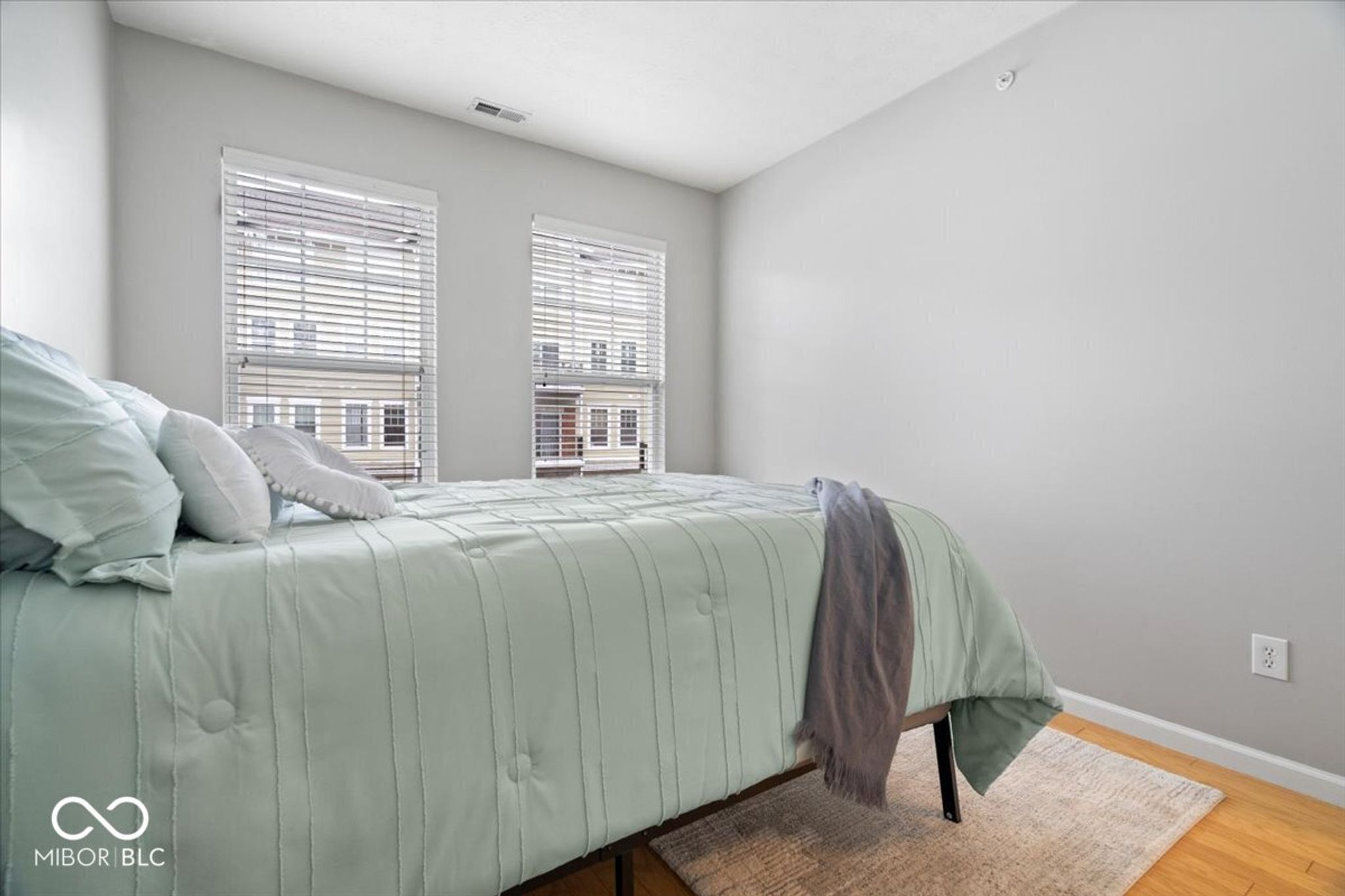 Image of 1117 Reserve Way