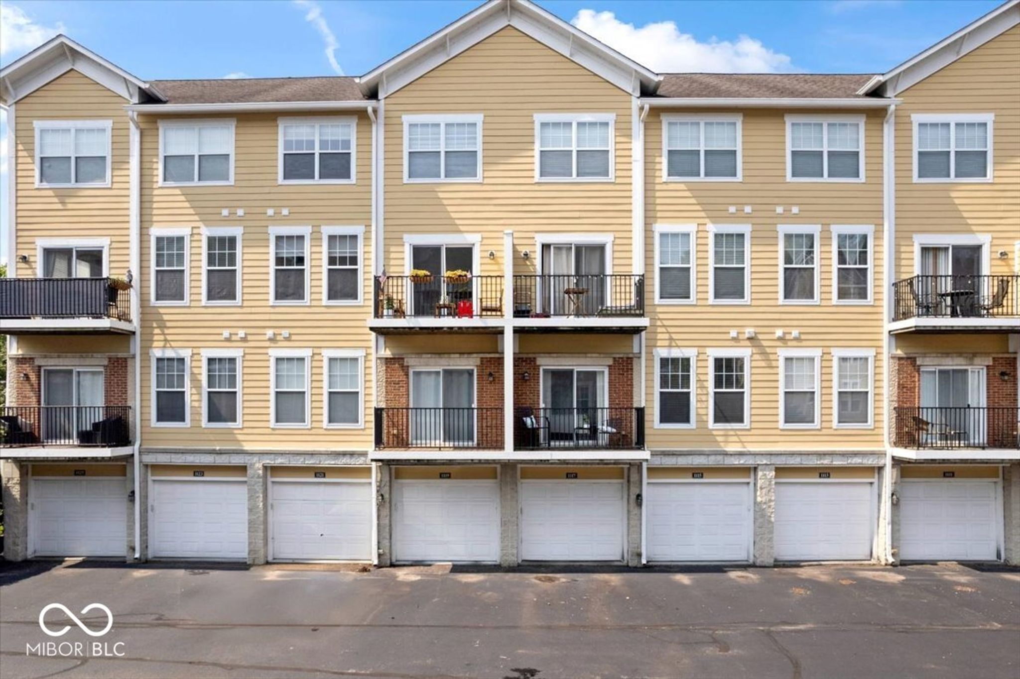 Image of 1117 Reserve Way