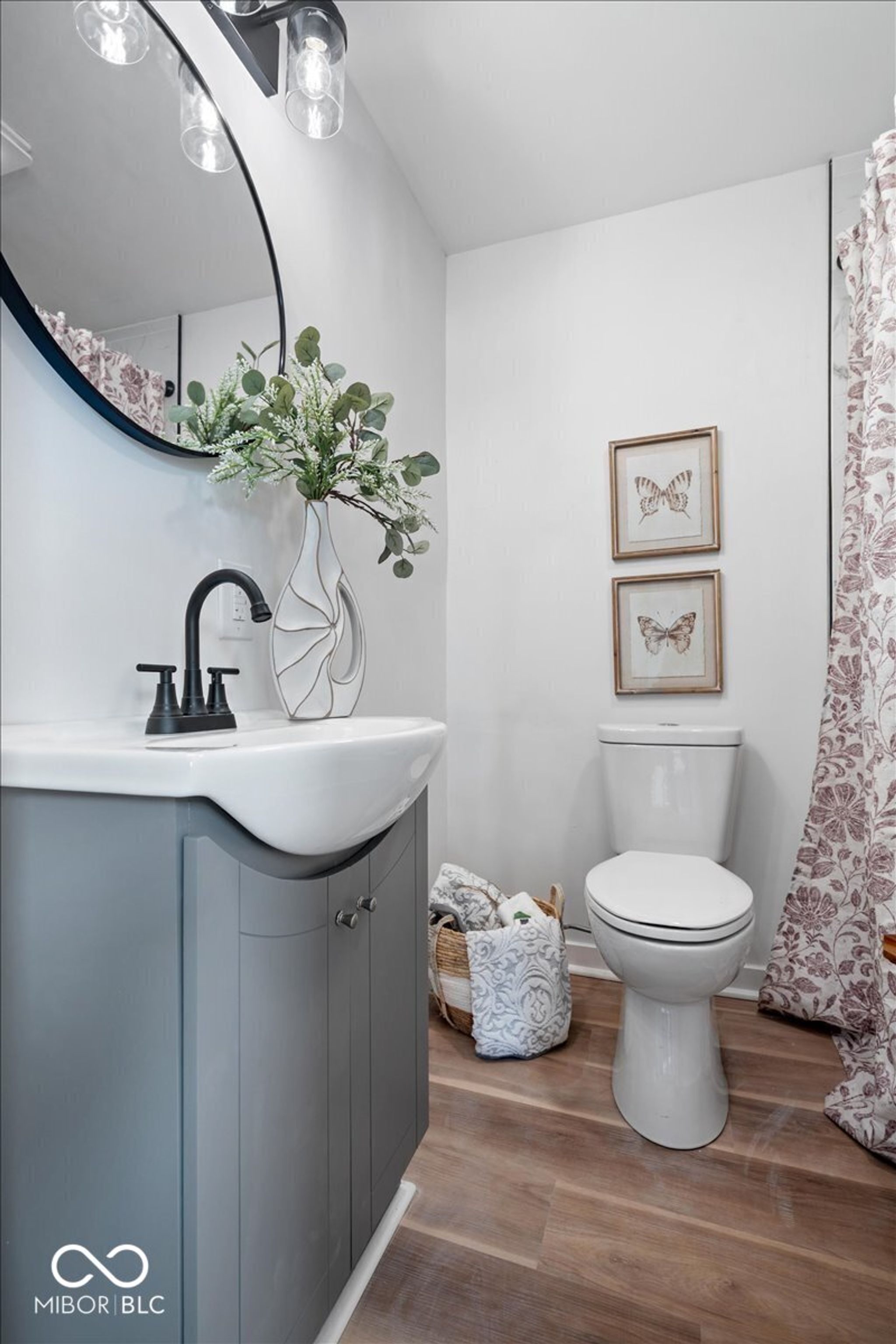 Image of 1741 S State Avenue