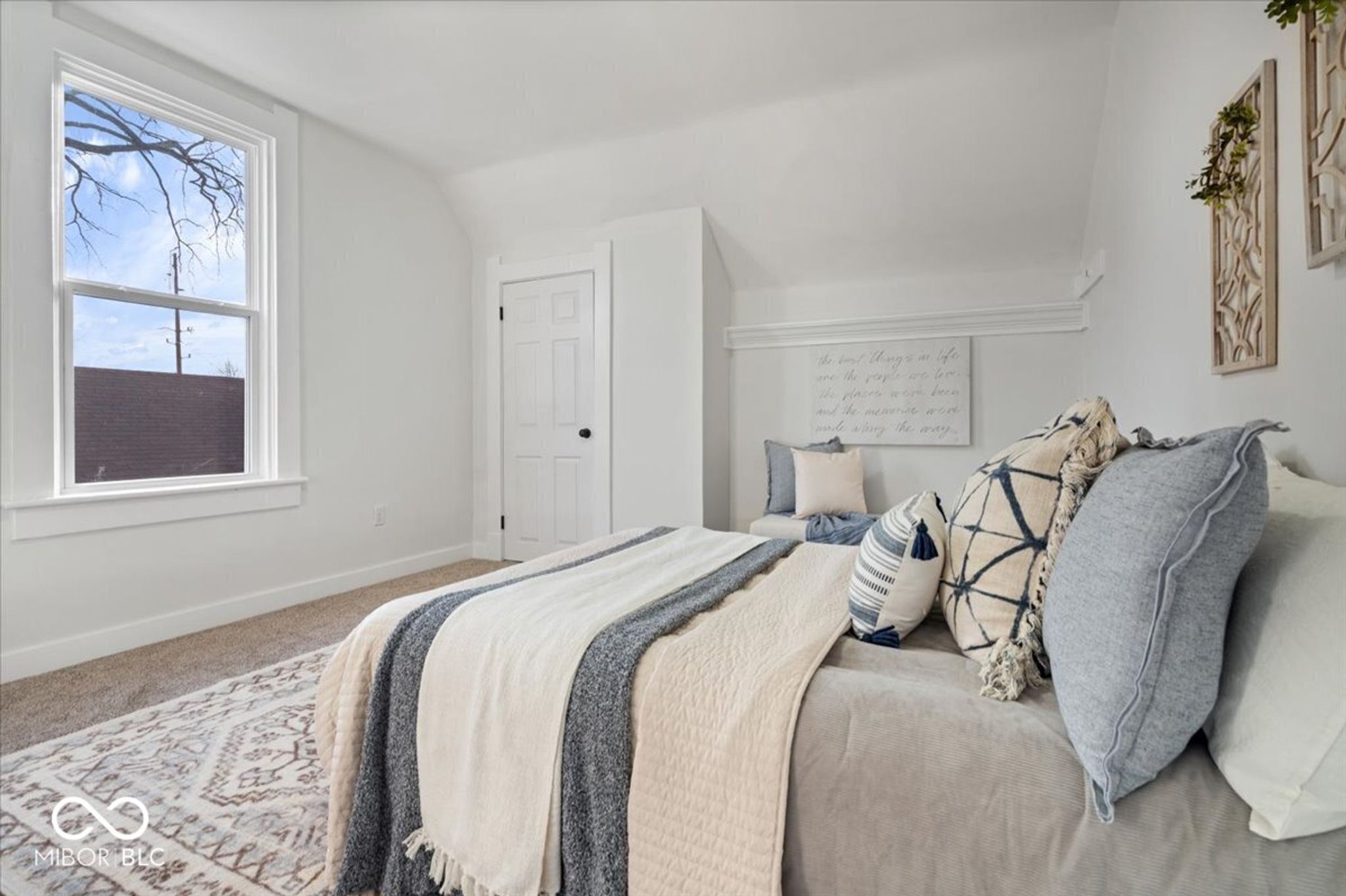 Image of 1741 S State Avenue