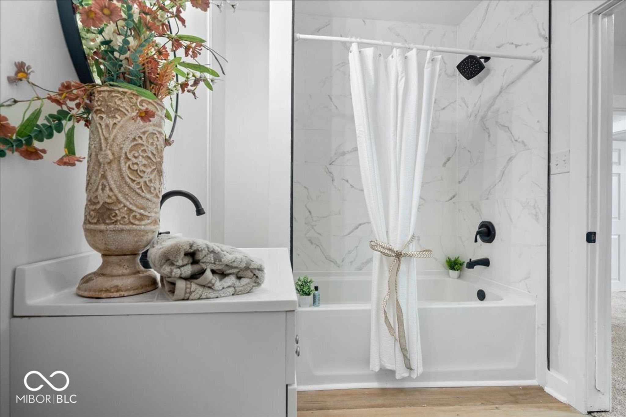 Image of 1741 S State Avenue