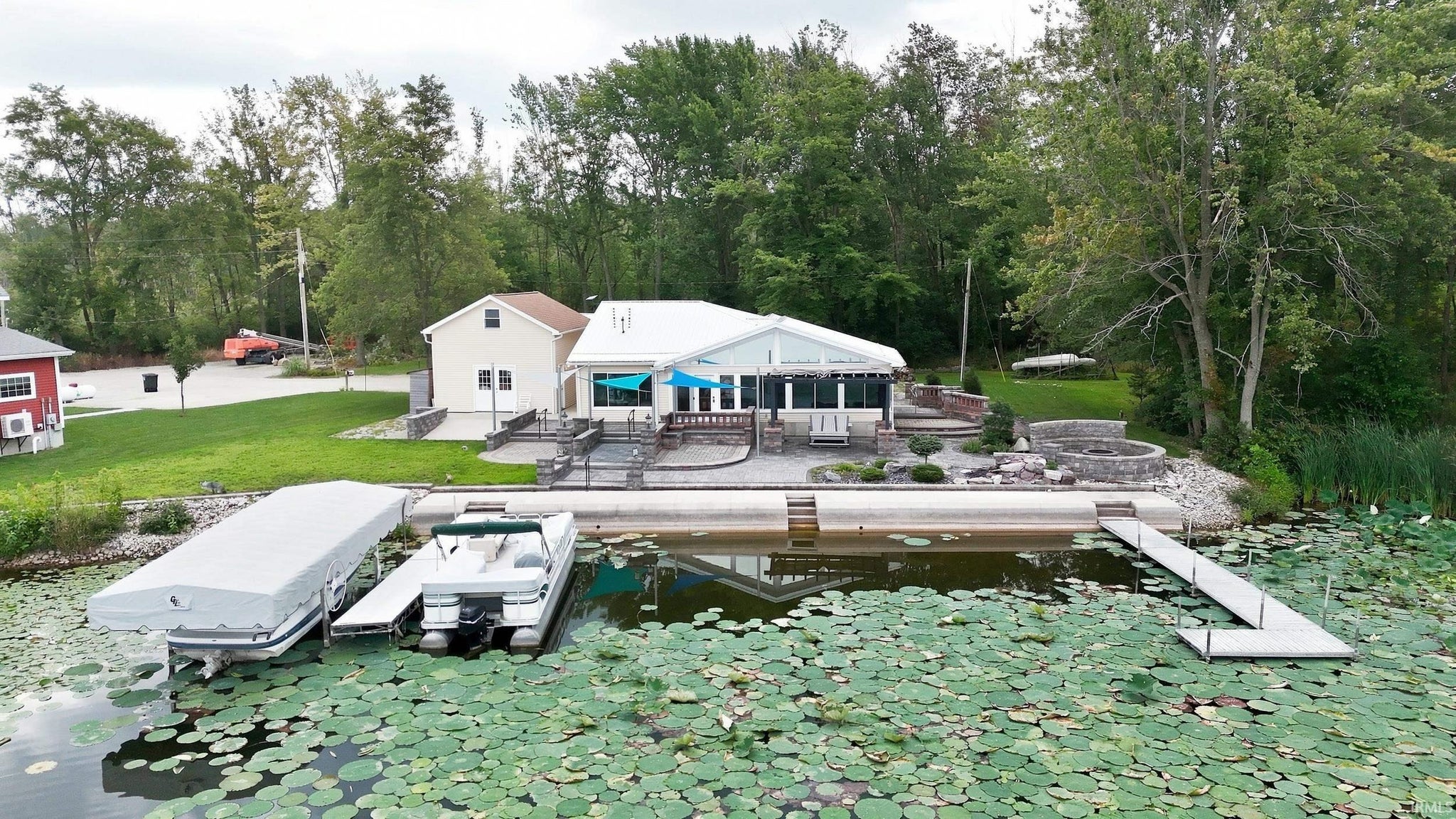 274 W Waldron Lake Drive