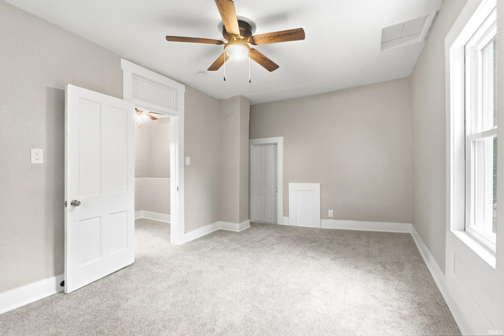 Image of 213 E 3rd Street