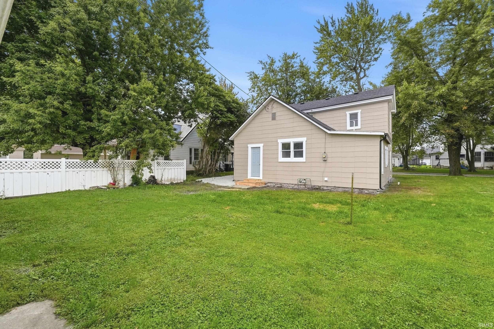Image of 213 E 3rd Street